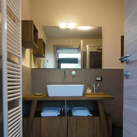 Thelakehouse Glamour Design فندق مبيت وإفطار Carate Urio